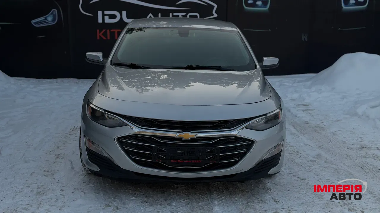 Chevrolet Malibu - фото 1