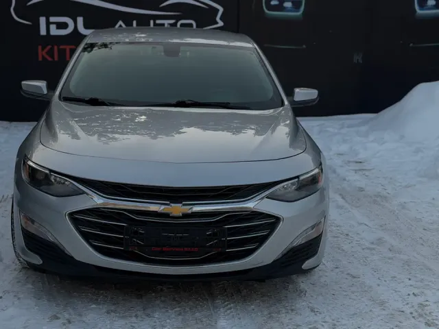 Chevrolet Malibu - фото 1