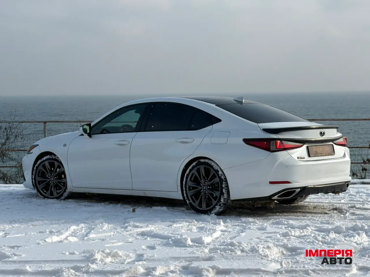 Lexus ES - фото 8