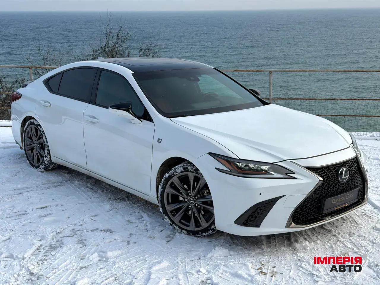 Lexus ES - фото 14