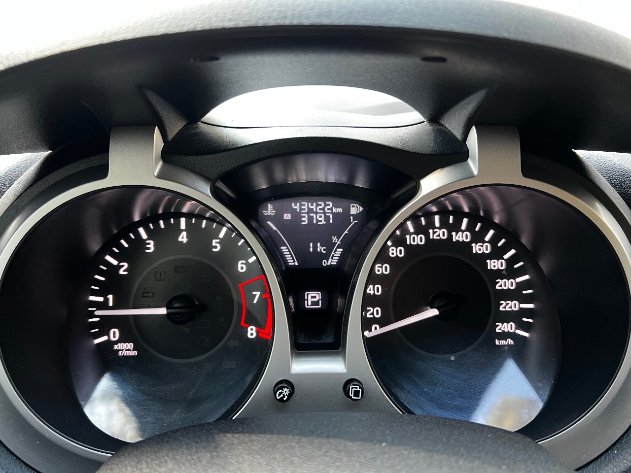 Nissan Juke - фото 4