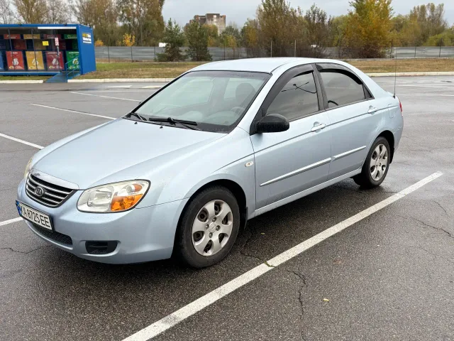 Kia Cerato - фото 1
