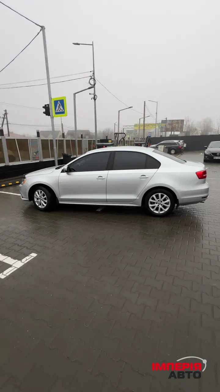 Volkswagen Jetta - фото 8