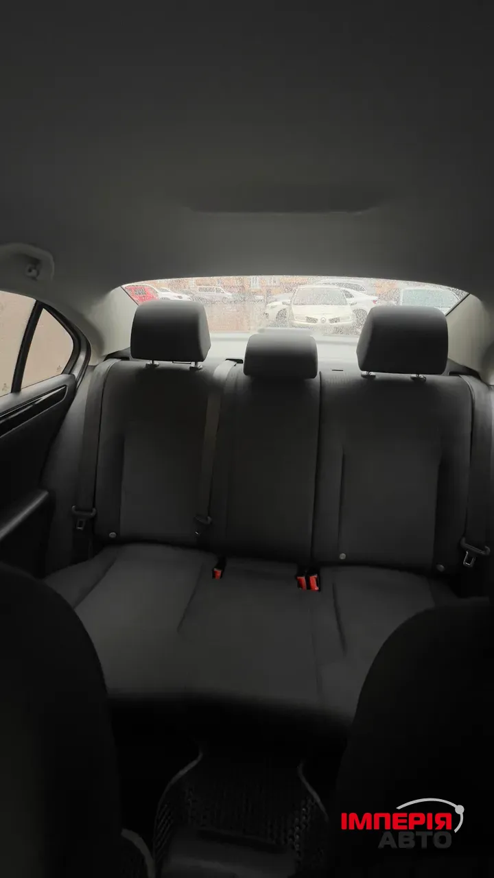 Volkswagen Jetta - фото 22