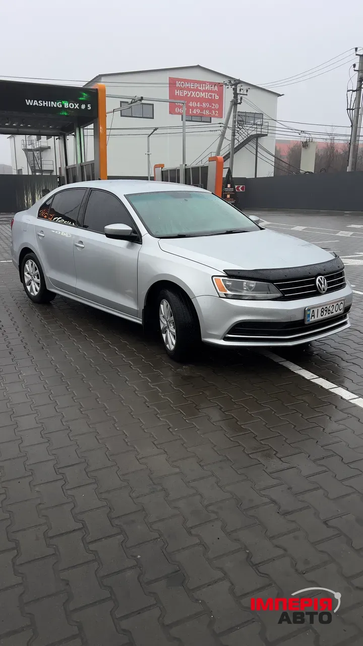 Volkswagen Jetta - фото 2