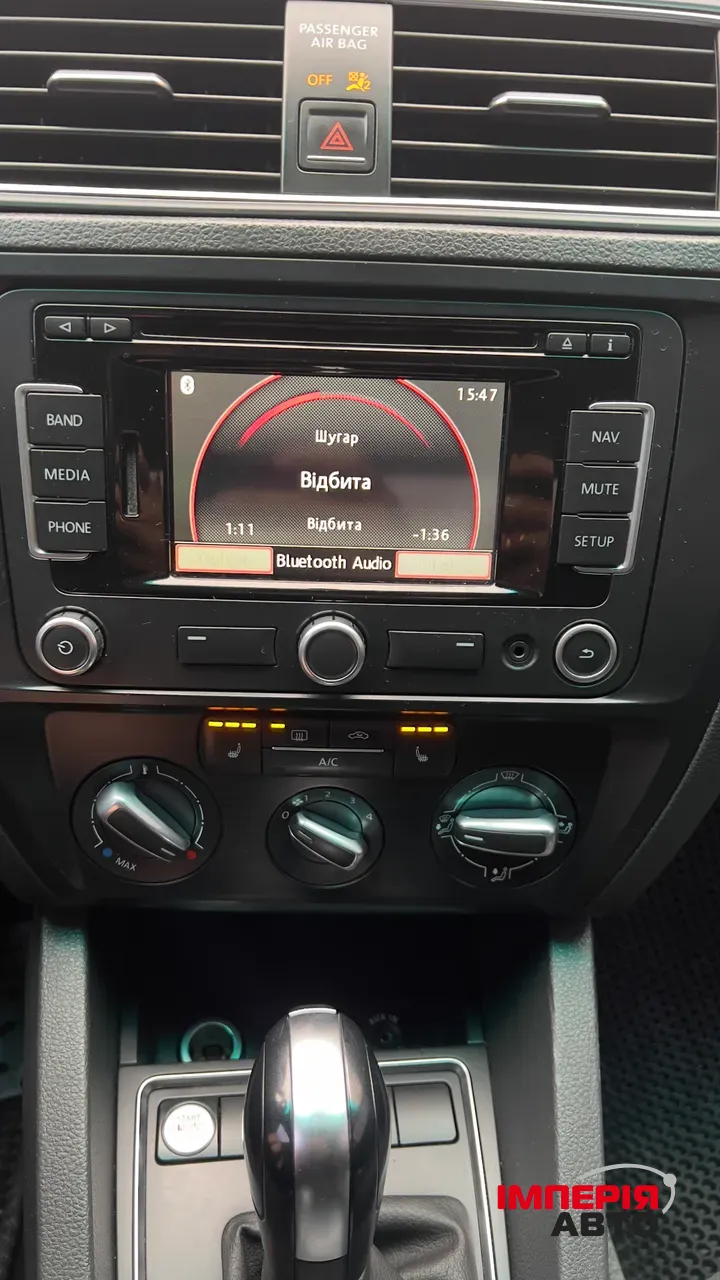 Volkswagen Jetta - фото 20