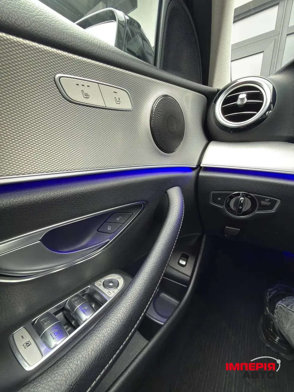 Mercedes-Benz E-Класс - фото 23