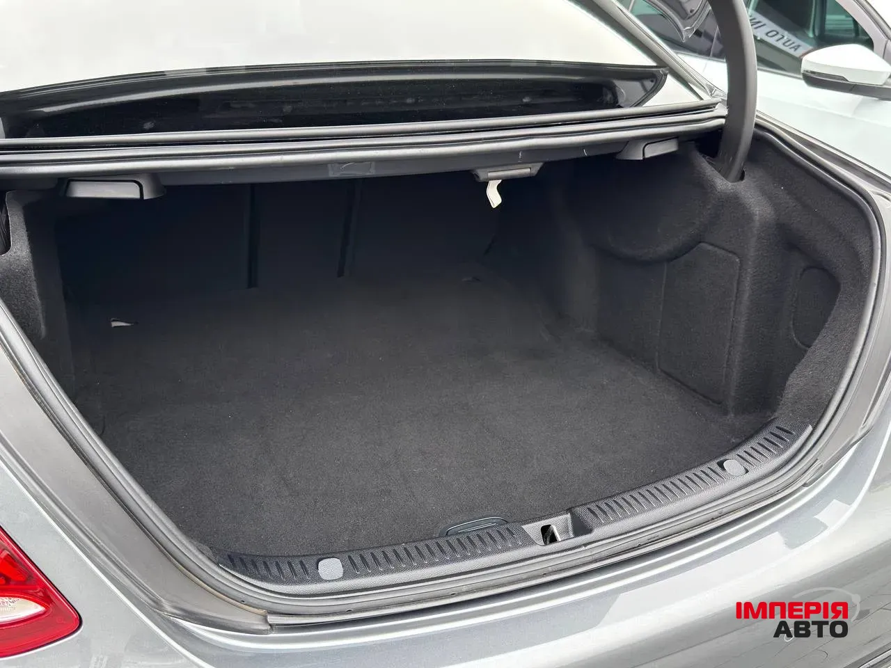 Mercedes-Benz E-Класс - фото 19