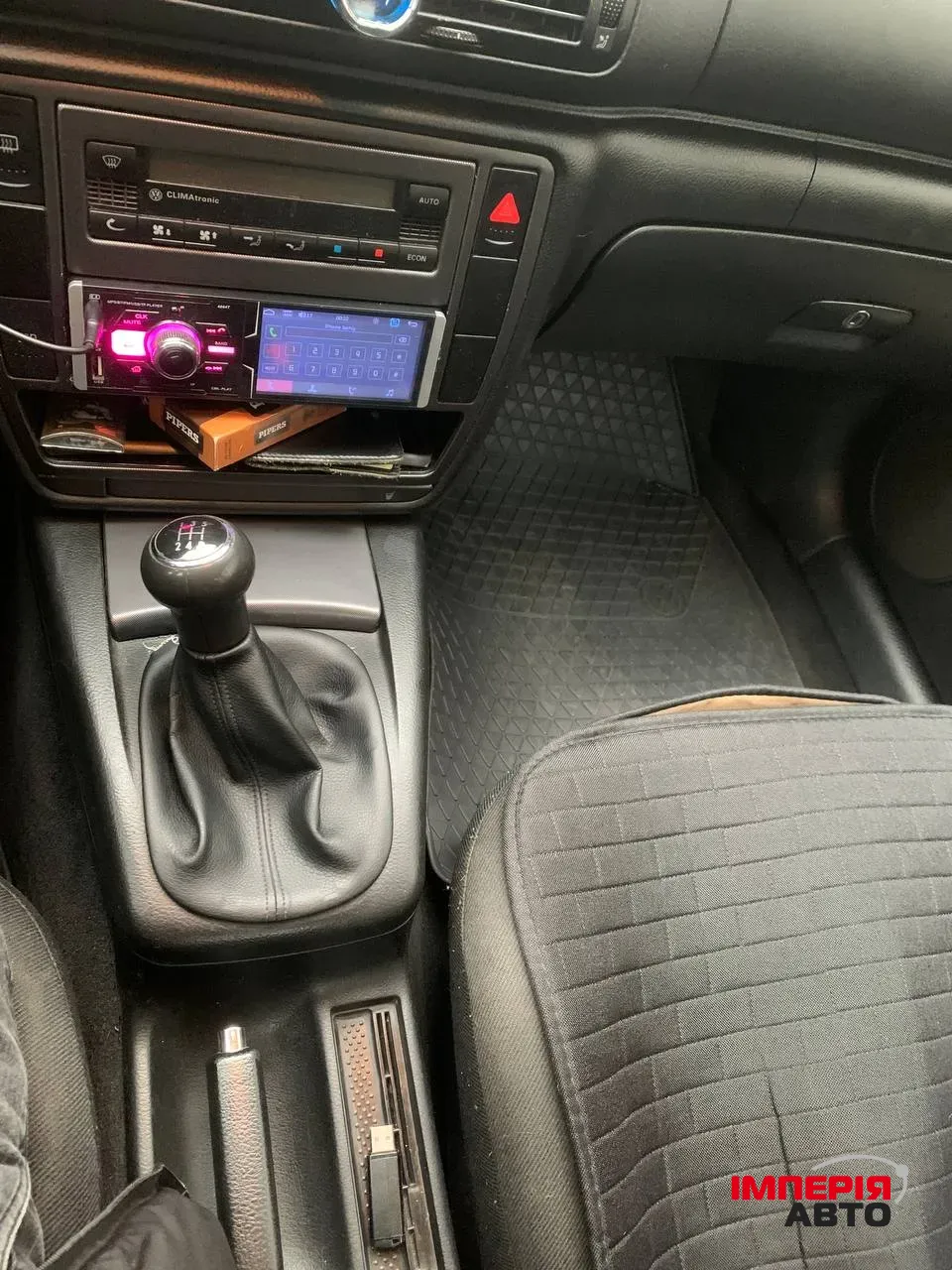 Volkswagen Passat - фото 7