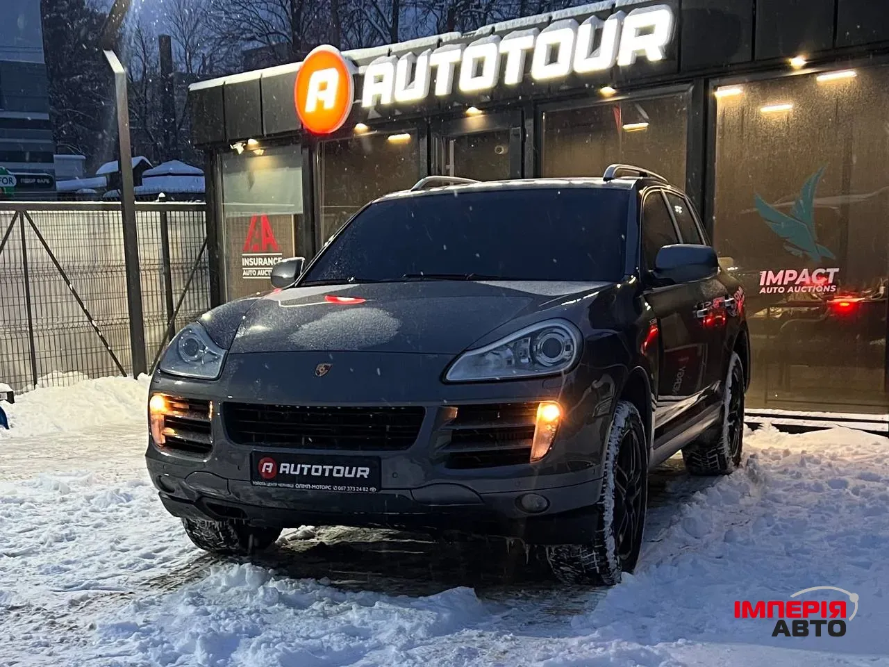 Porsche Cayenne - фото 1