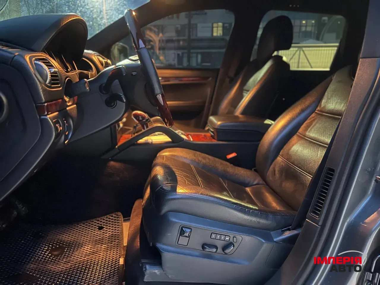 Porsche Cayenne - фото 4