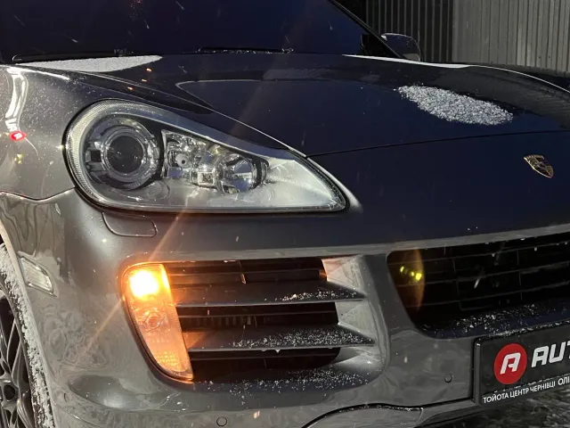 Porsche Cayenne - фото 3