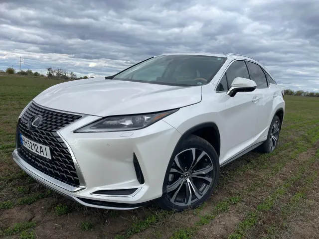 Lexus RX - фото 3