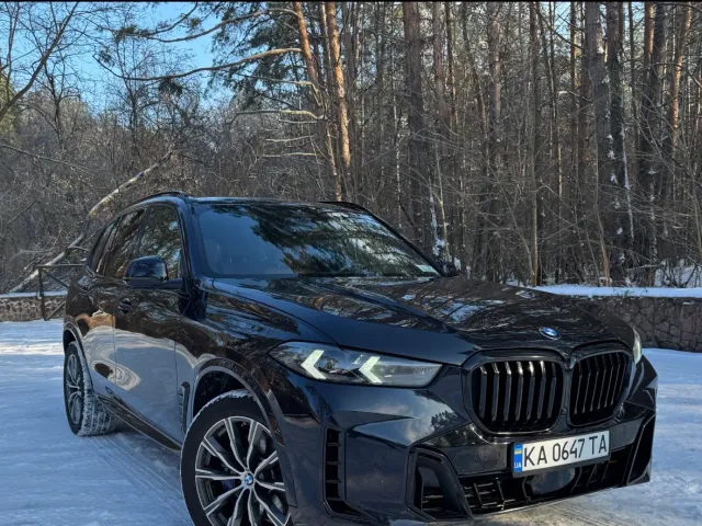 BMW X5 - фото 1
