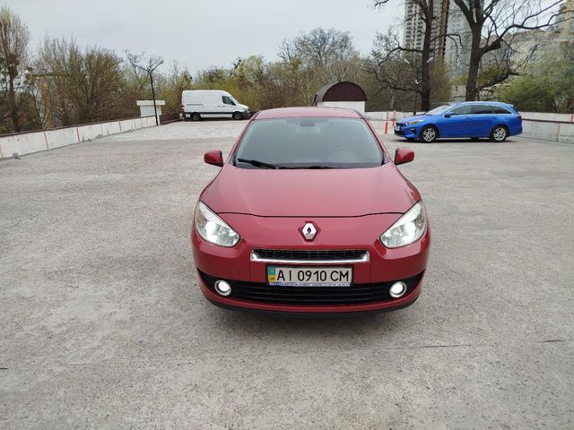 Renault Fluence - фото 3