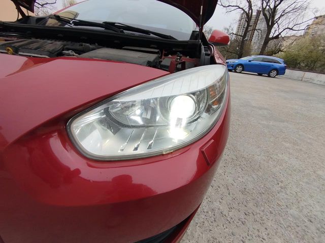 Renault Fluence - фото 5