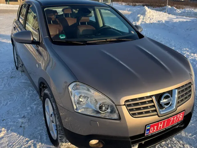 Nissan Qashqai - фото 1