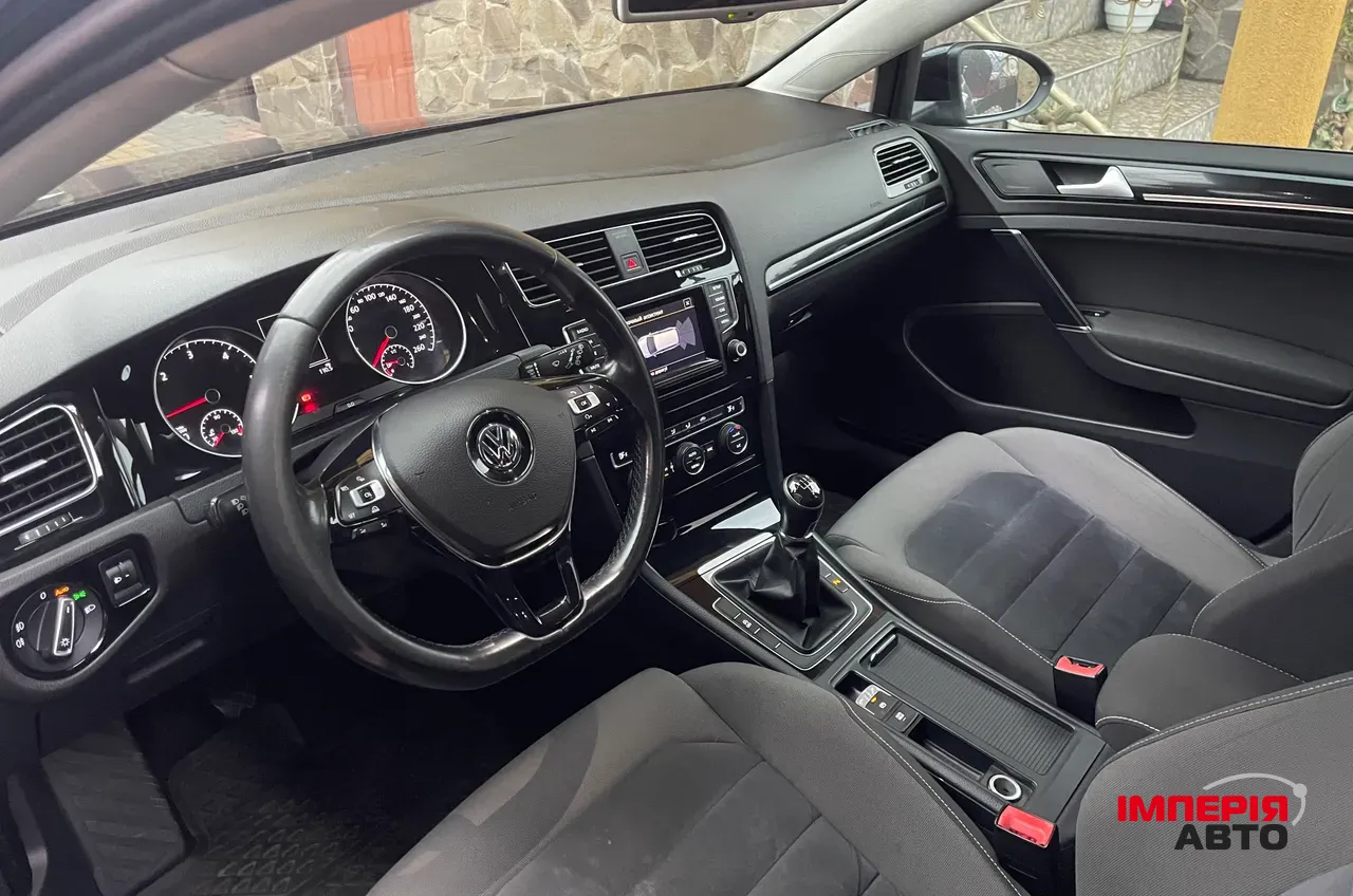 Volkswagen Golf - фото 5