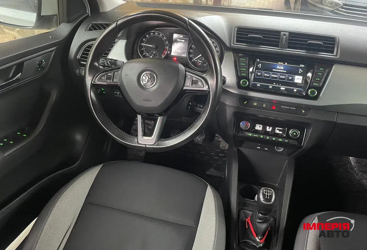 Skoda Fabia - фото 6