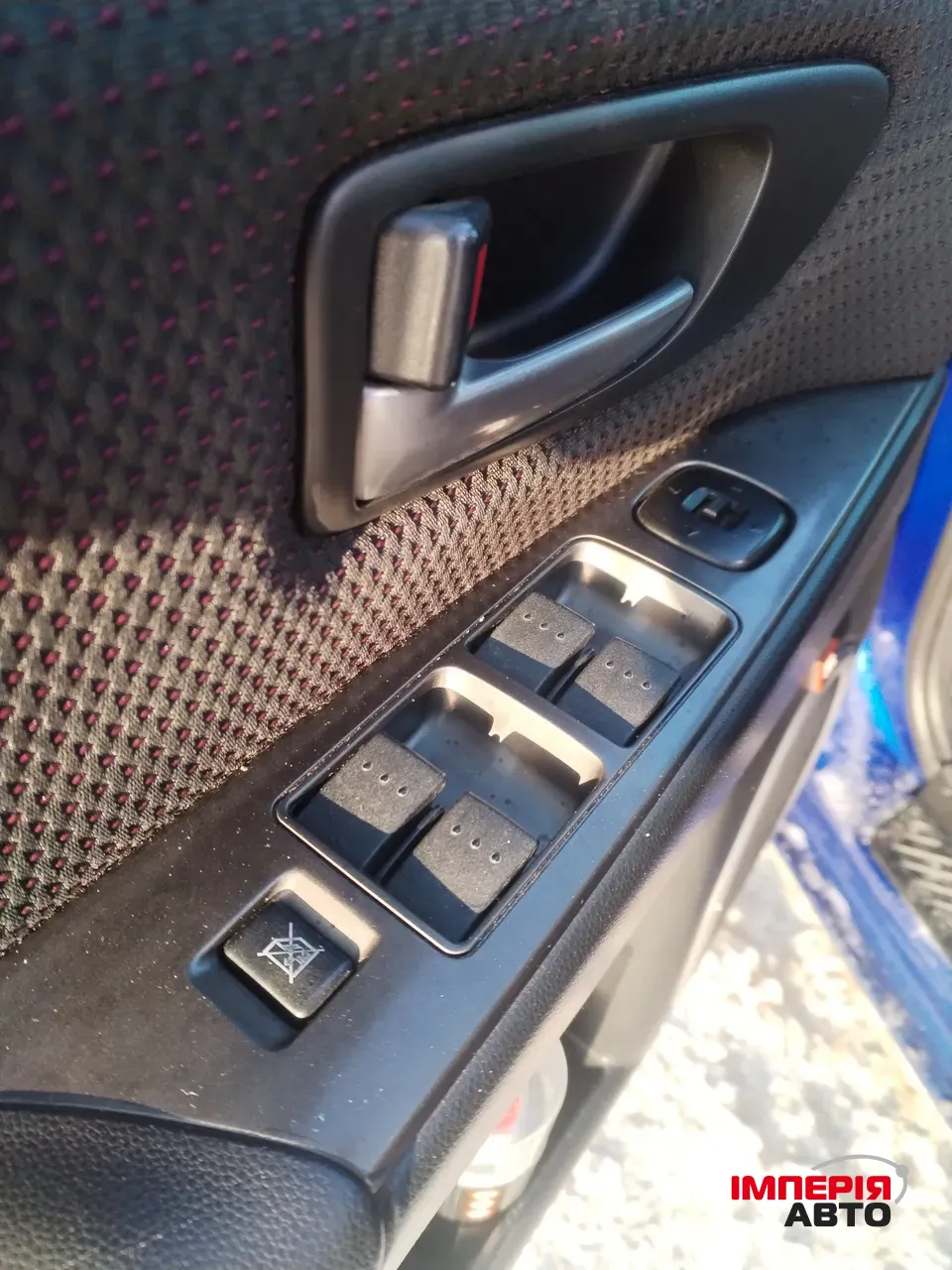 Mazda 3 - фото 16