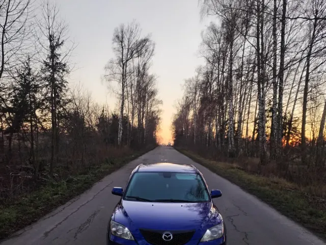 Mazda 3 - фото 2