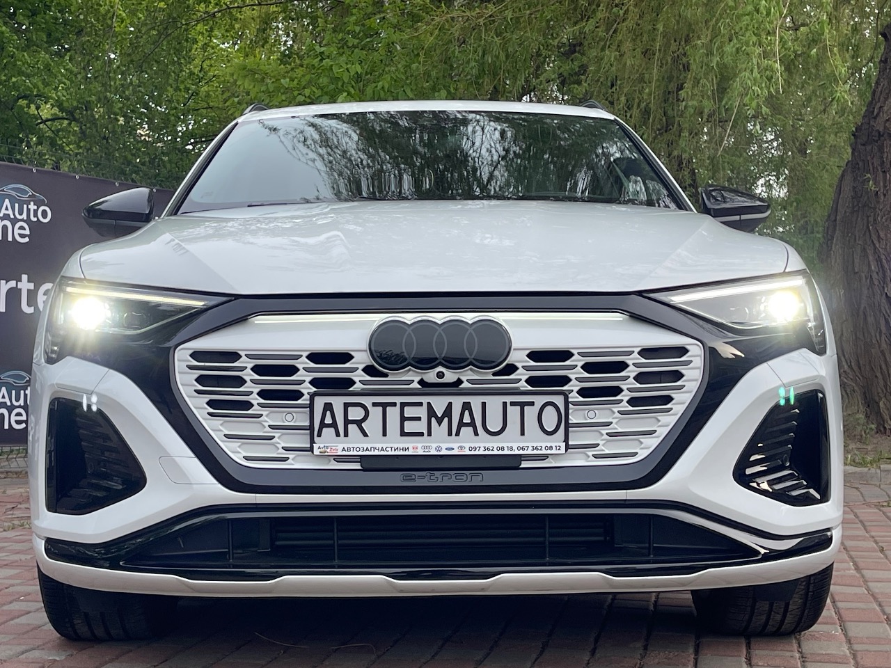 Audi Q8 e-tron - фото 19