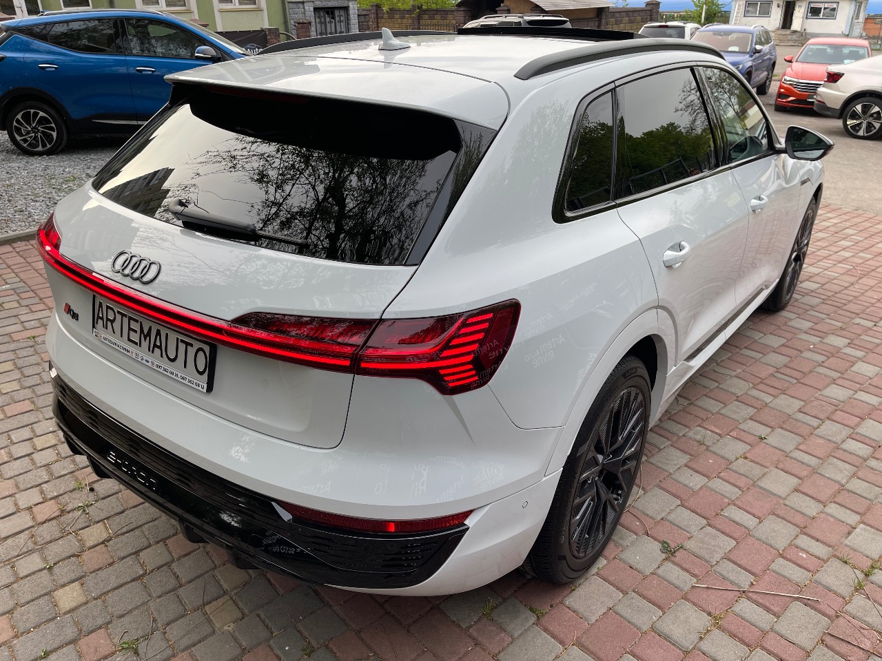 Audi Q8 e-tron - фото 52