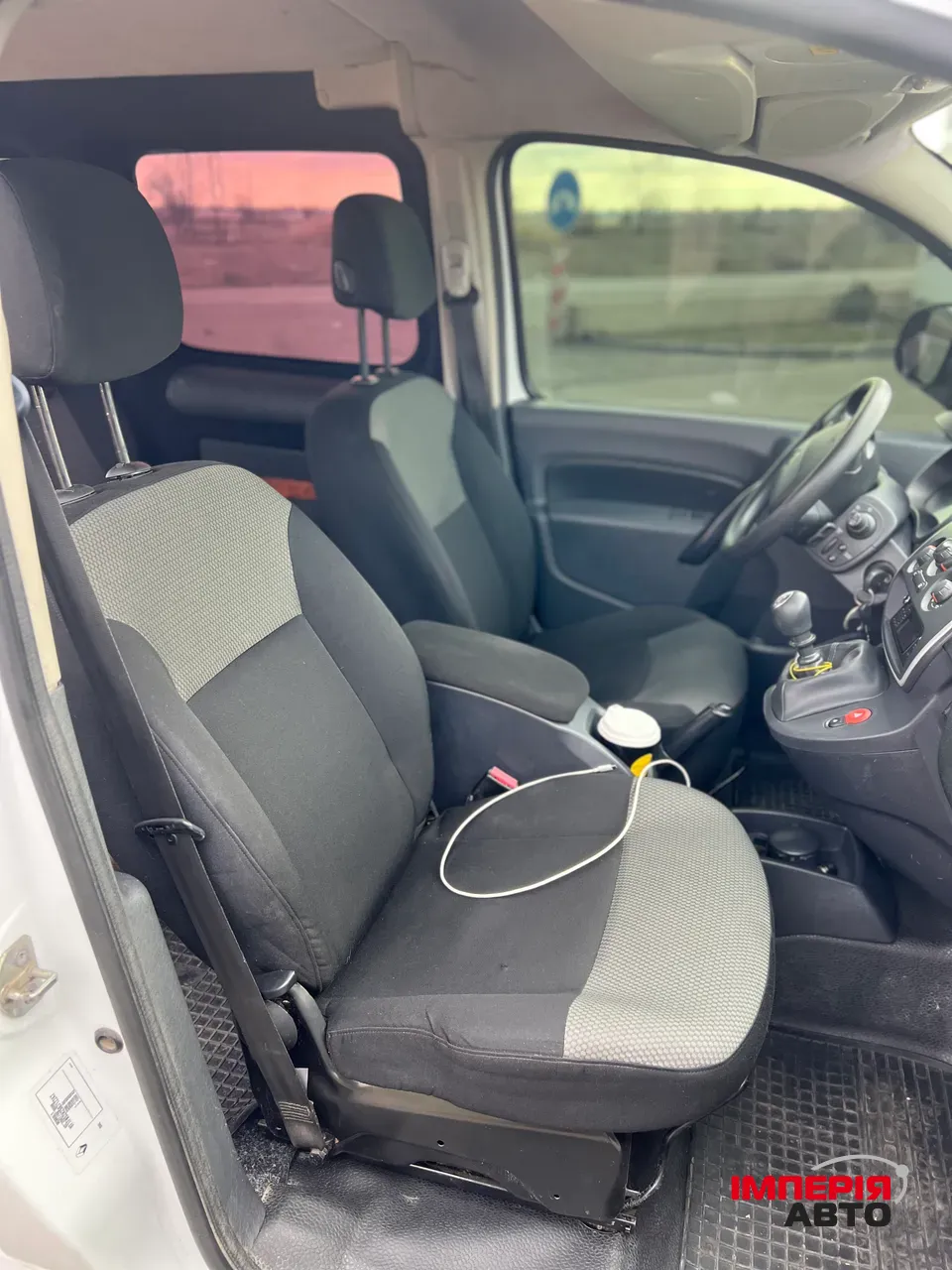 Renault Kangoo - фото 8