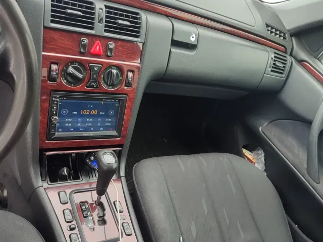 Mercedes-Benz E-Класс - фото 3