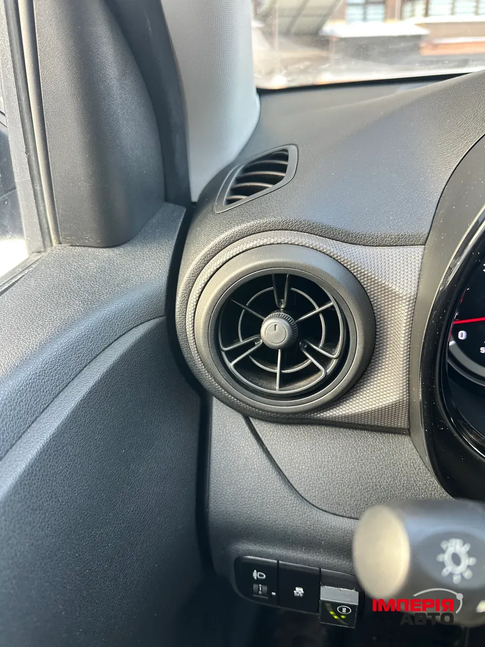 Hyundai i10 - фото 3