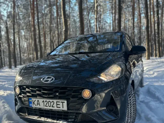 Hyundai i10 - фото 1