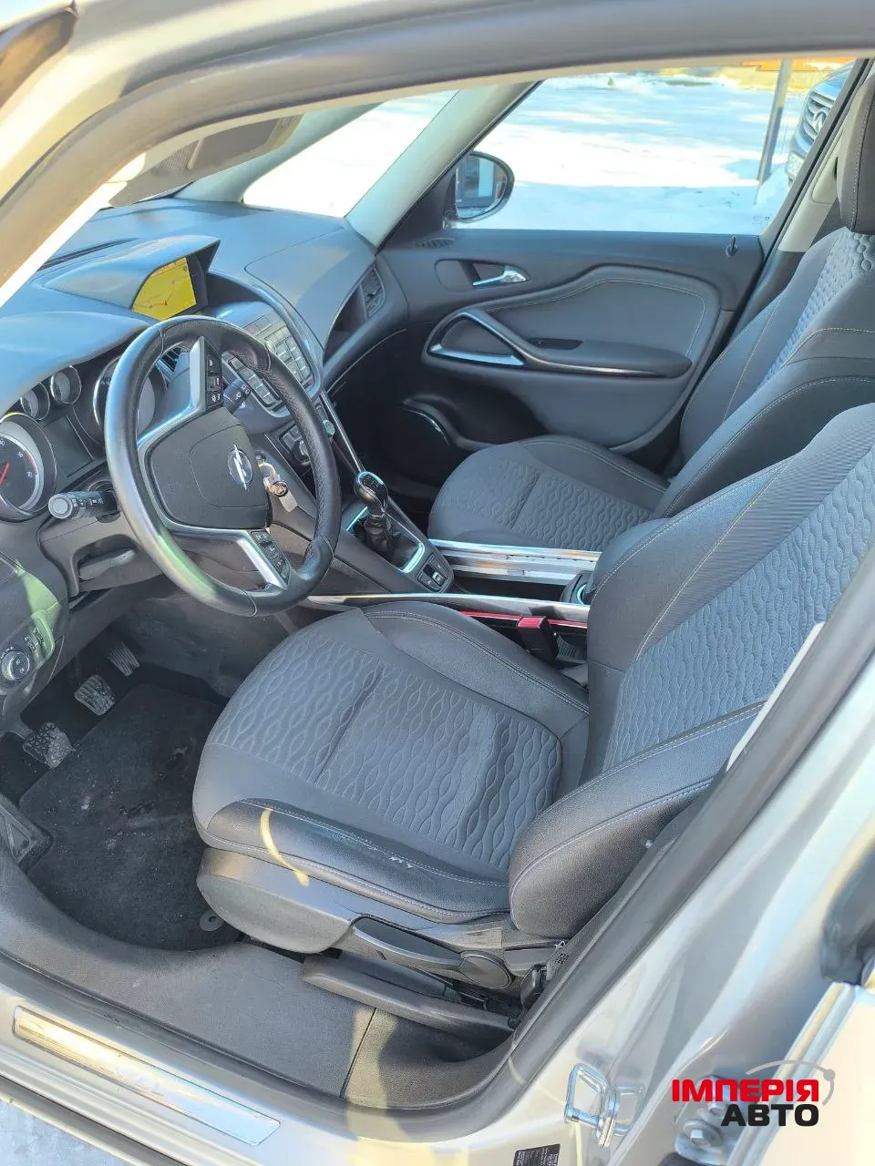 Opel Zafira - фото 9