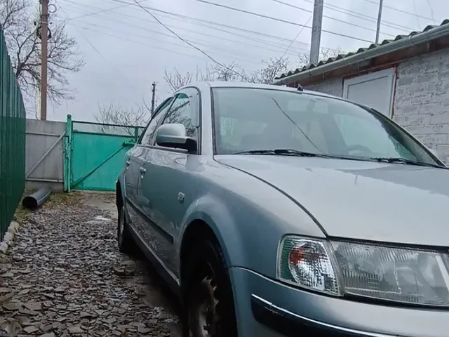 Volkswagen Passat - фото 2