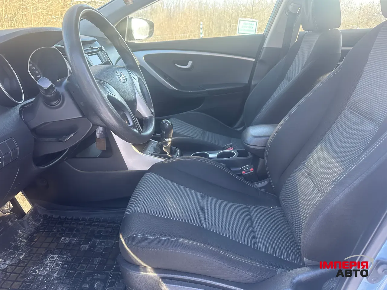 Hyundai i30 - фото 8