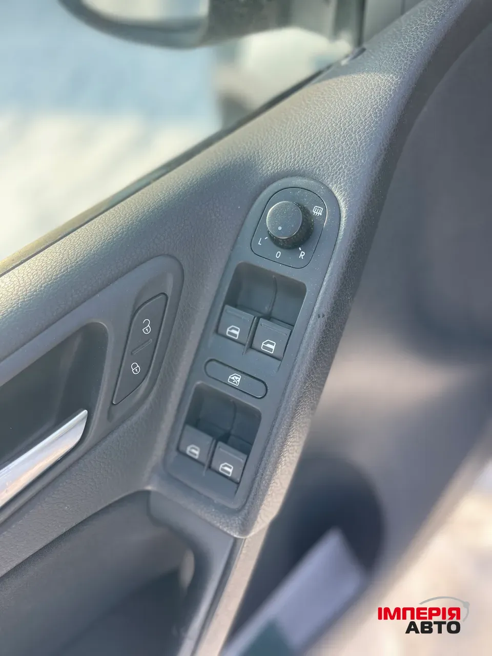 Volkswagen Golf - фото 14