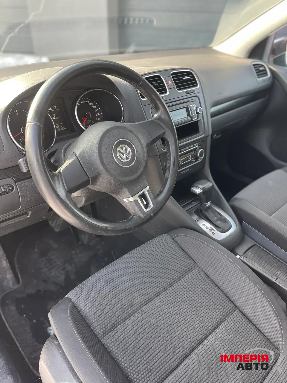 Volkswagen Golf - фото 13
