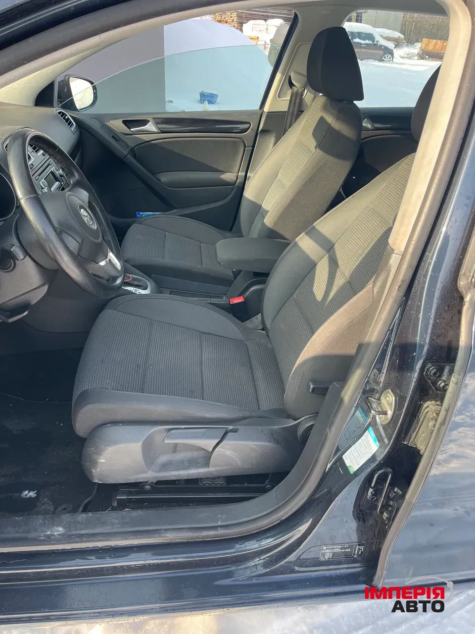 Volkswagen Golf - фото 11