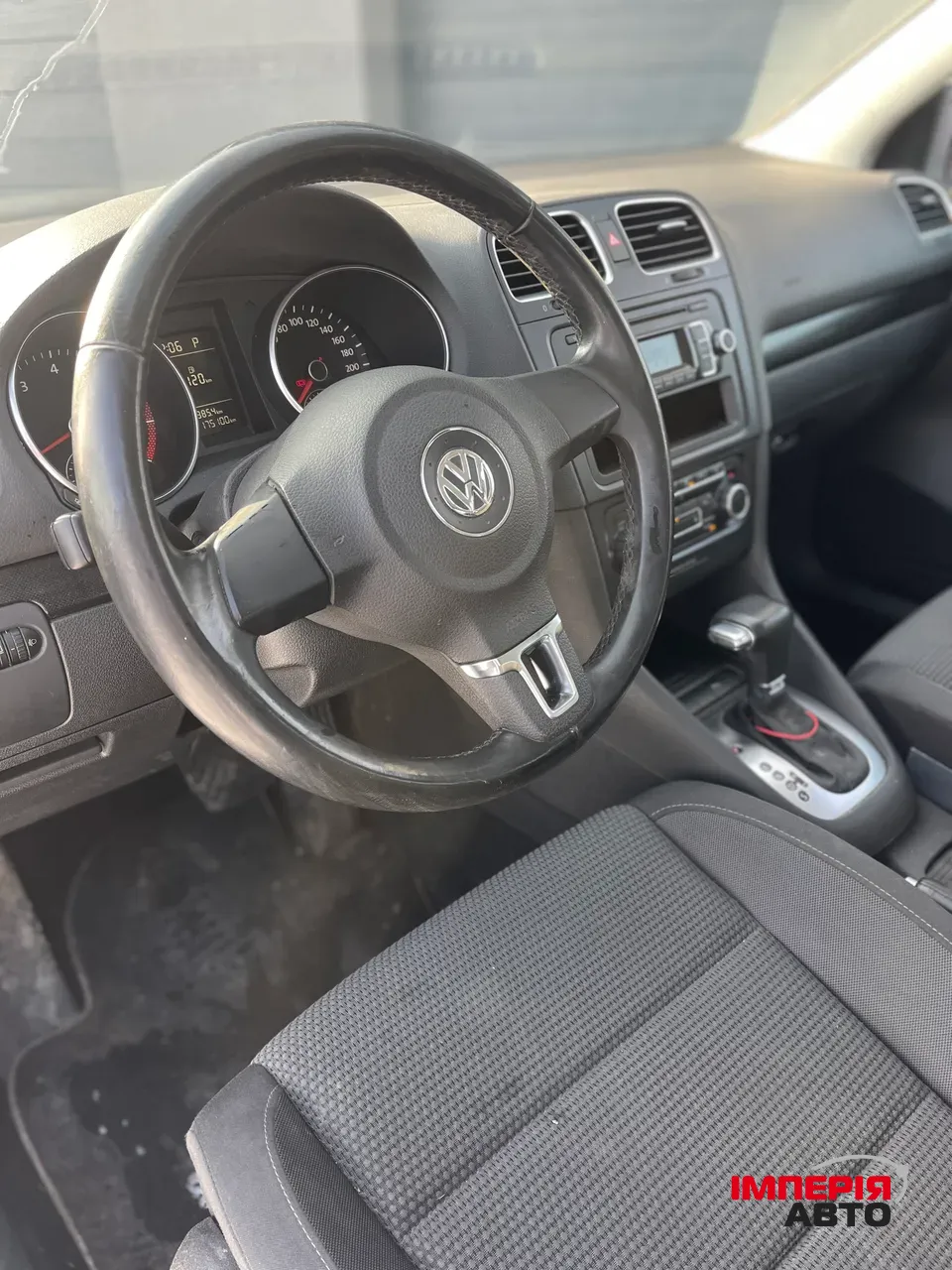 Volkswagen Golf - фото 10