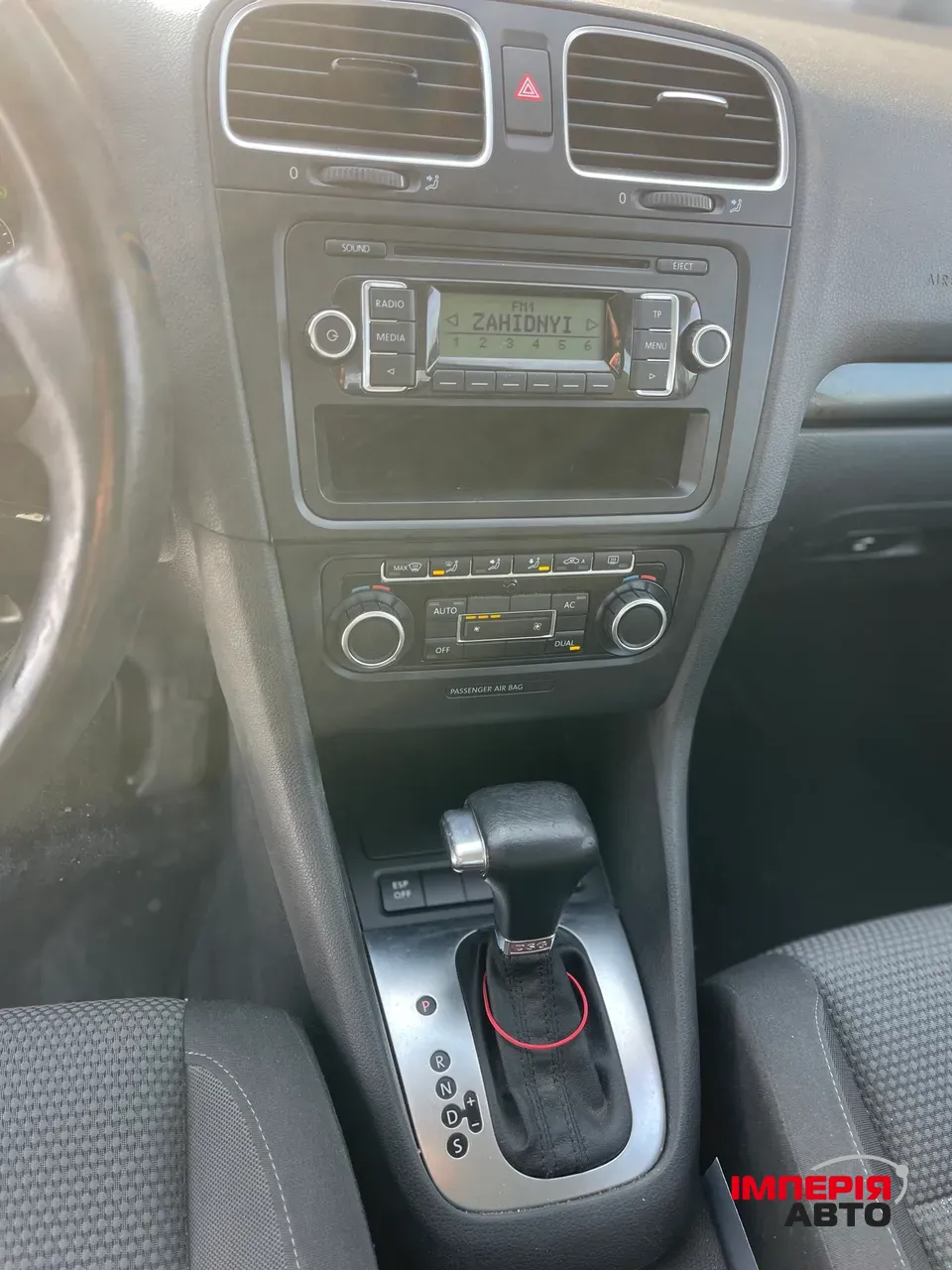 Volkswagen Golf - фото 12