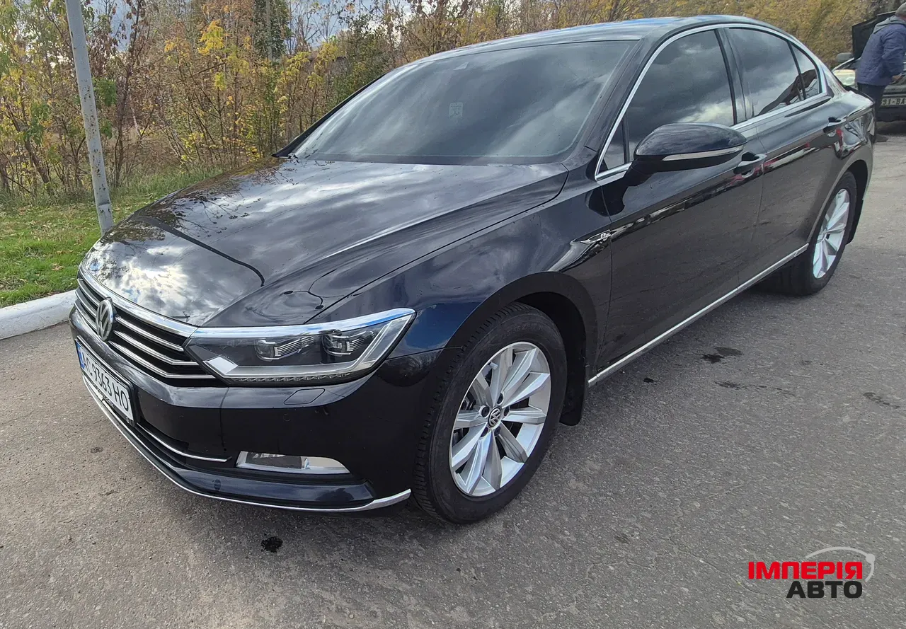 Volkswagen Passat - фото 1