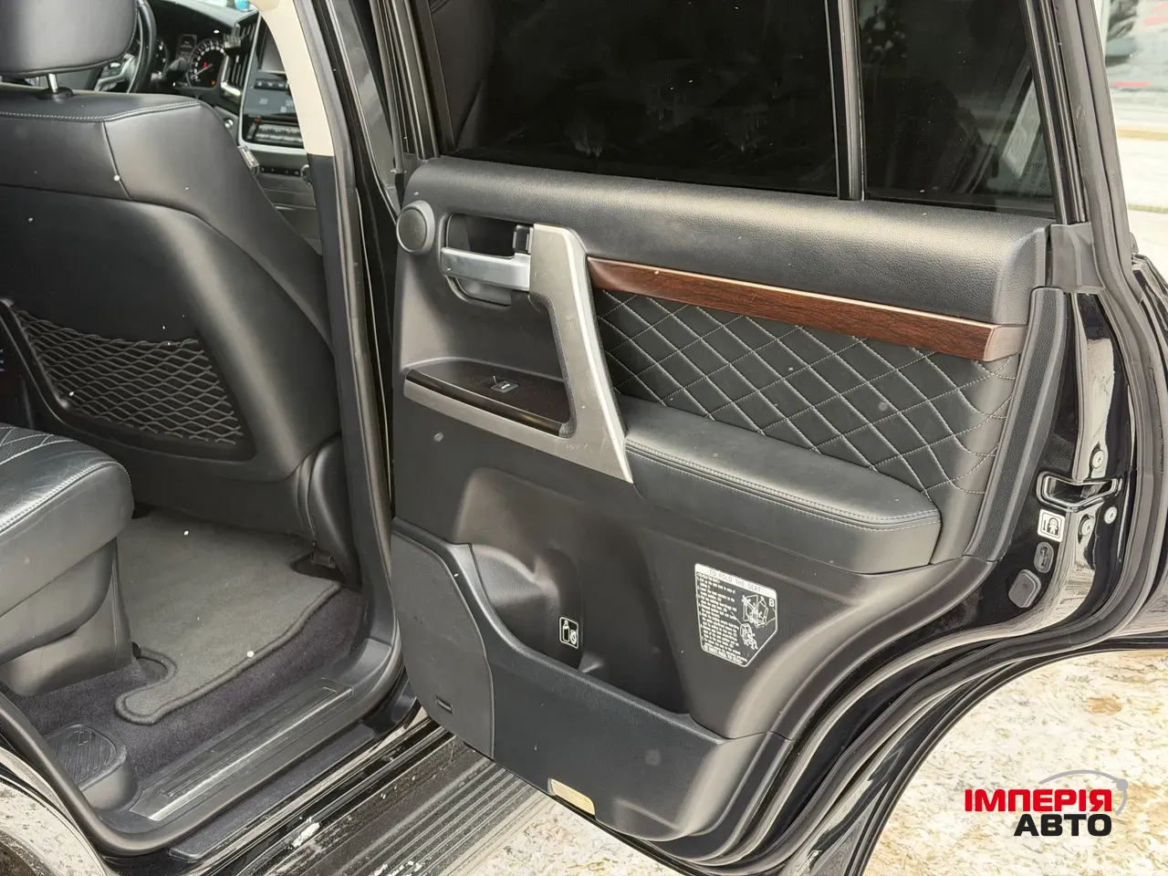 Toyota Land Cruiser - фото 18