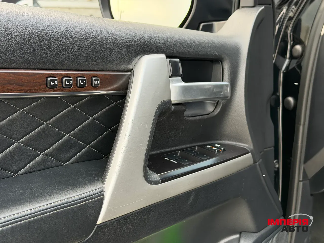 Toyota Land Cruiser - фото 15