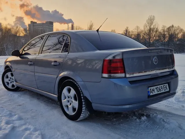 Opel Vectra - фото 5