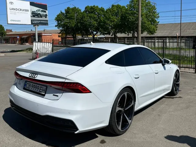 Audi A7 - фото 2