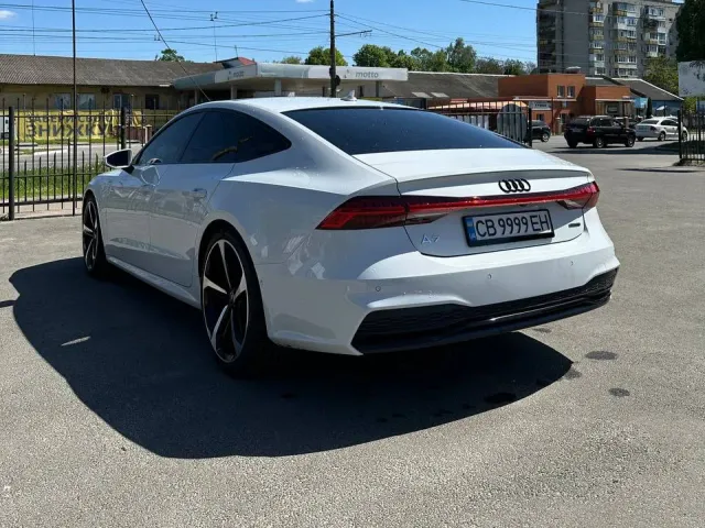Audi A7 - фото 3