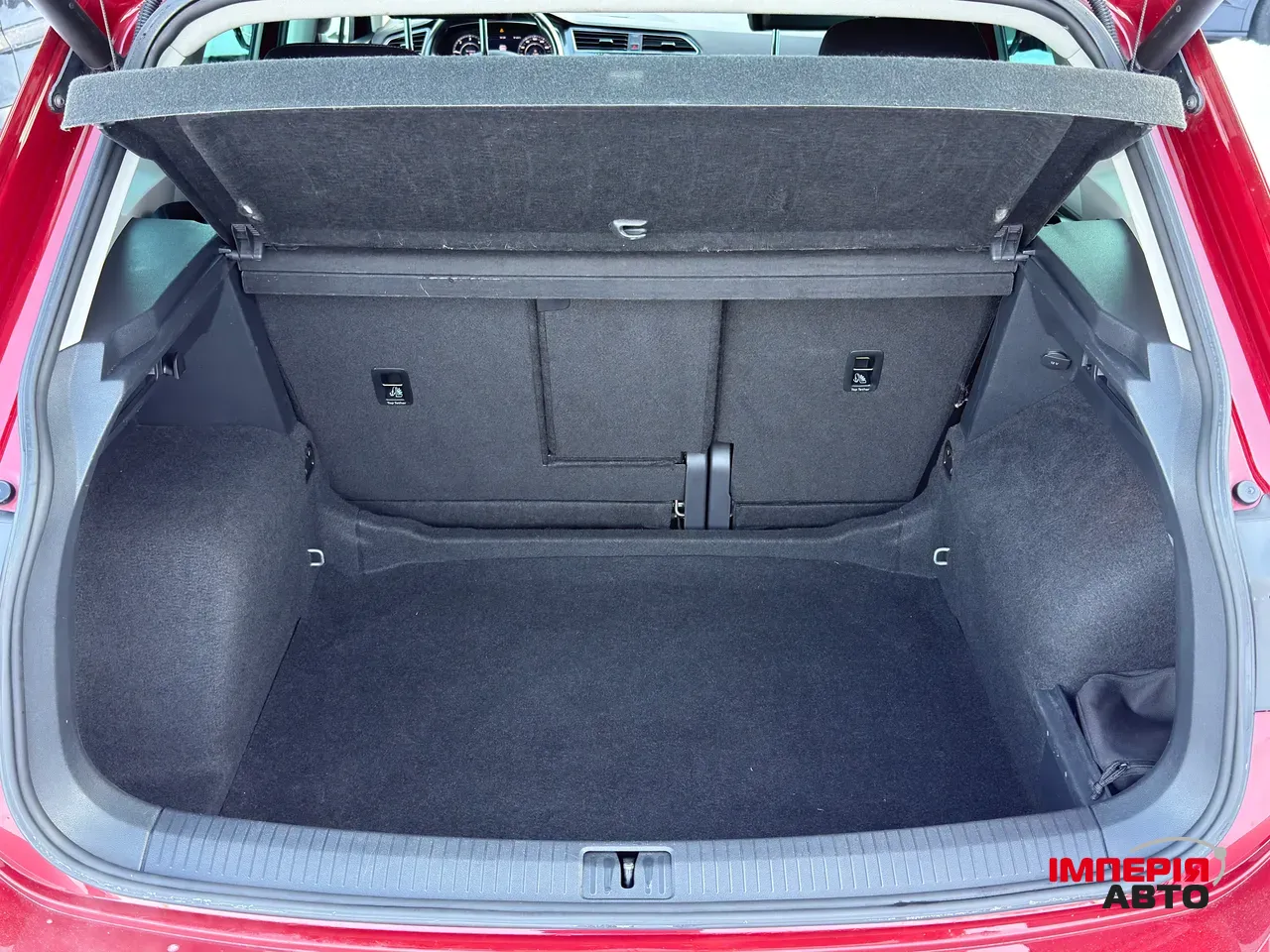 Volkswagen Tiguan - фото 13