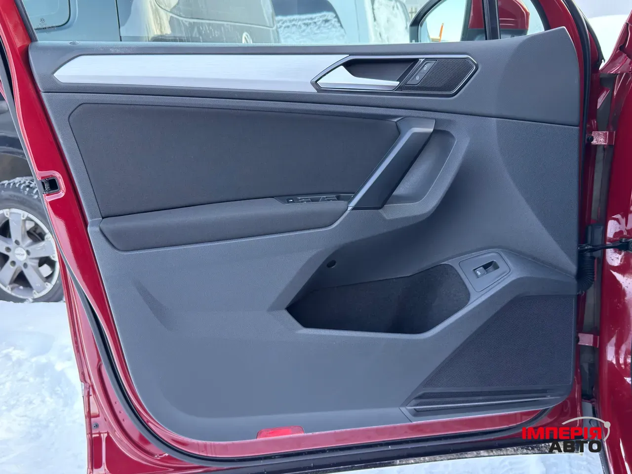 Volkswagen Tiguan - фото 14