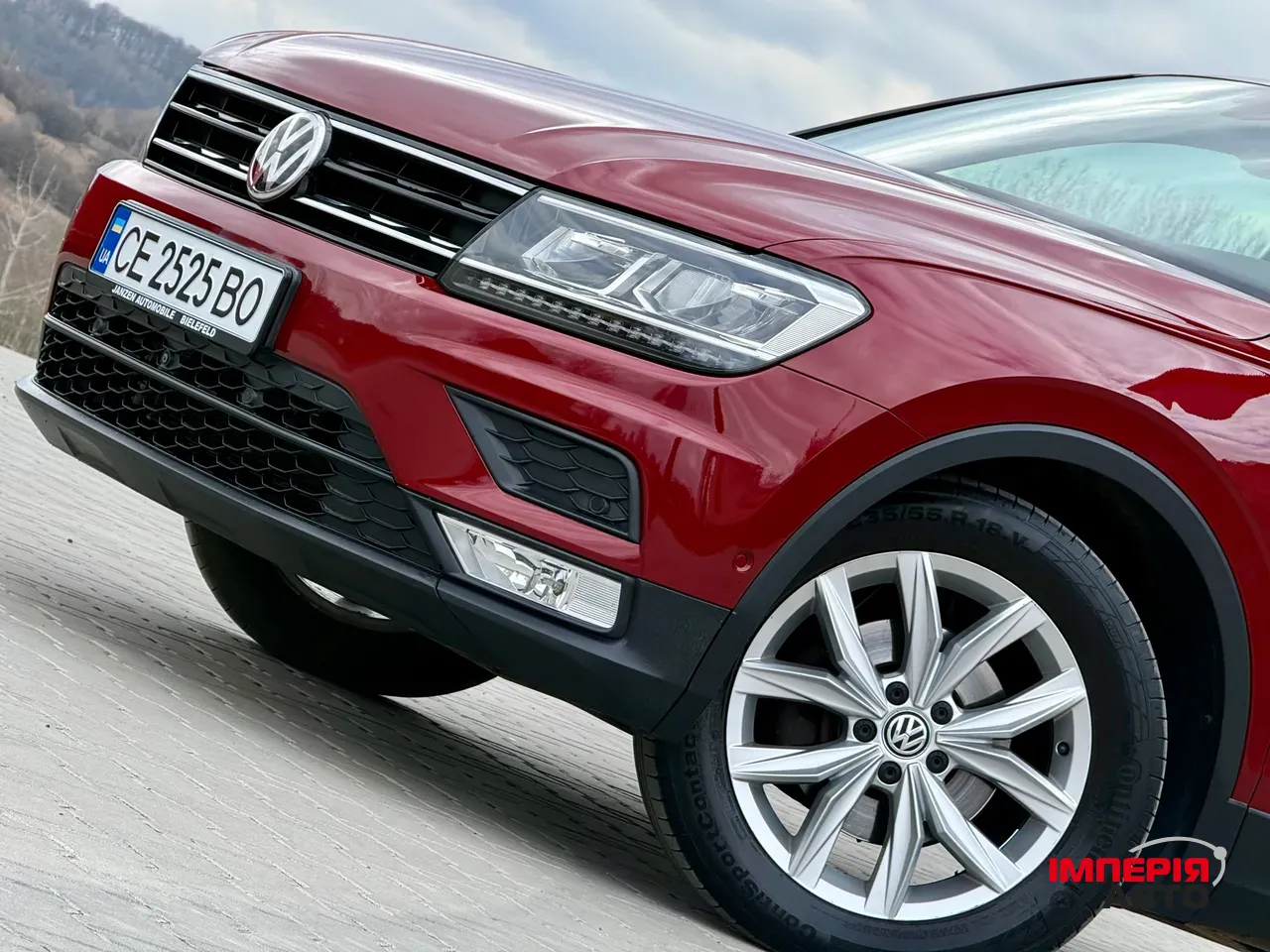 Volkswagen Tiguan - фото 9