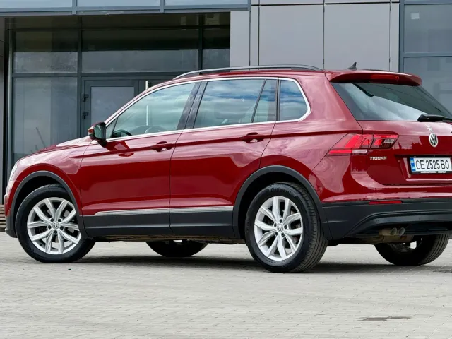 Volkswagen Tiguan - фото 4