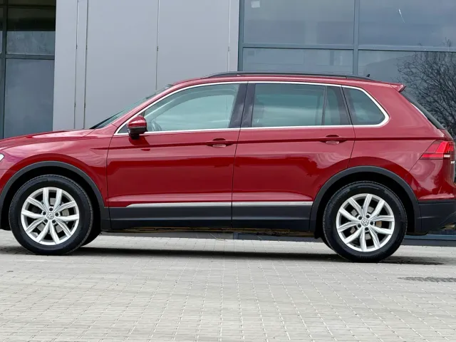 Volkswagen Tiguan - фото 5